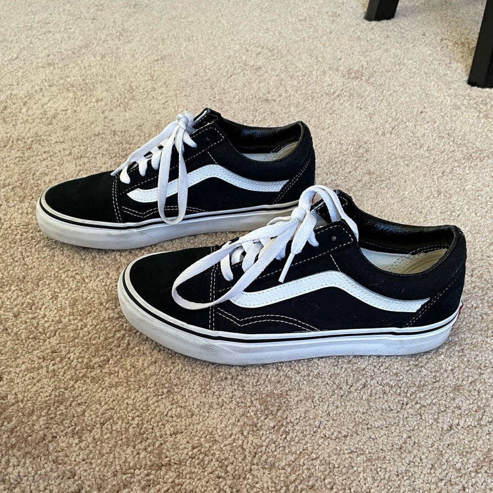 Vans Old Skool Skate Shoe - Classic Black & White - Womens 6.5 / Mens 5
